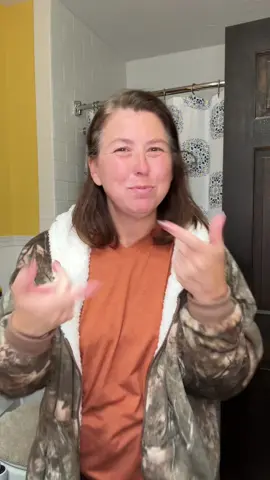 6PCS Bee Lip Balm Honey Pot #lipgloss #lipcareproducts #lipcare #lipmask #creatorpicks 