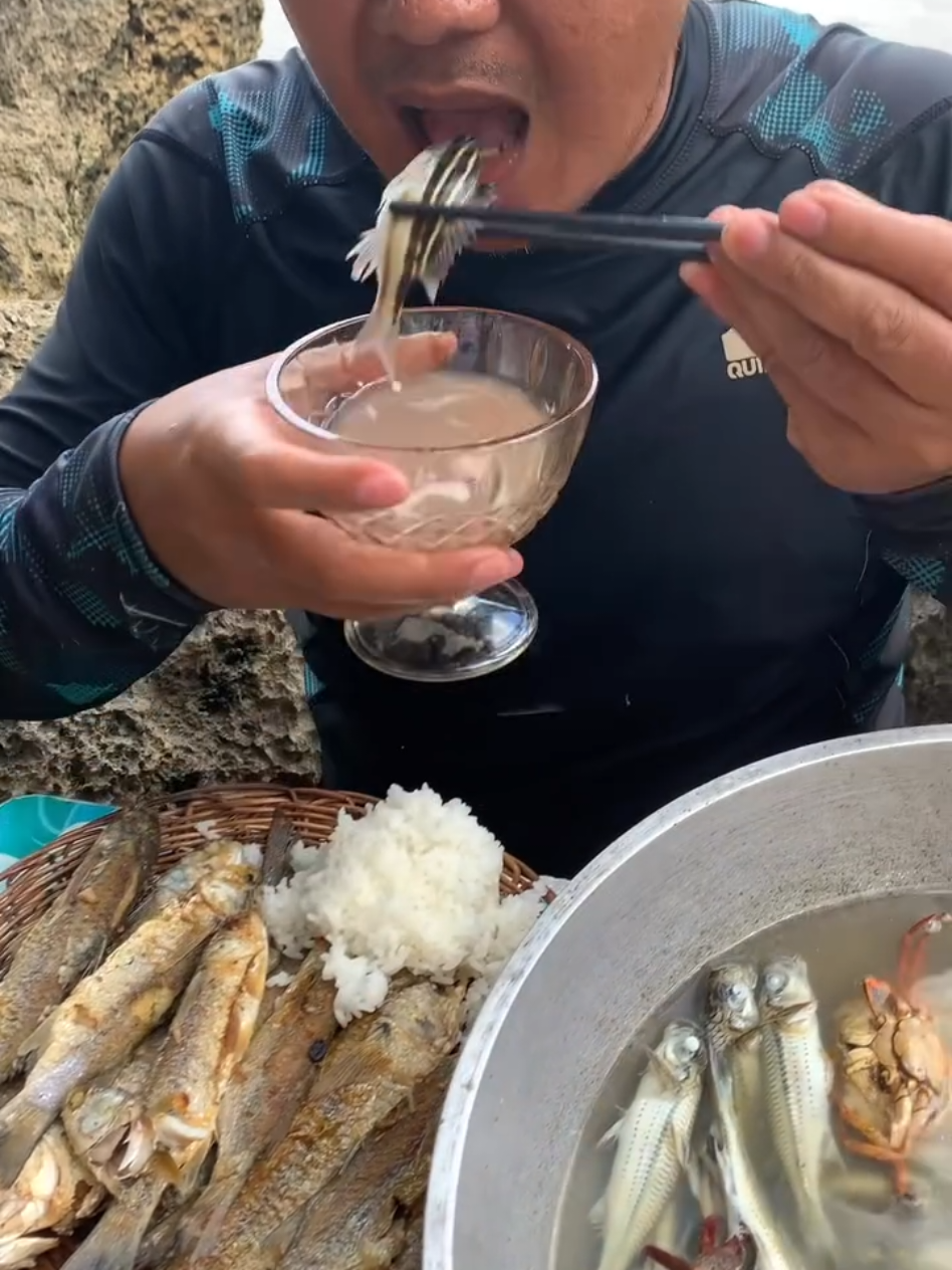 fresh fish nilaw 🐋🤤 #fyp #seafood 