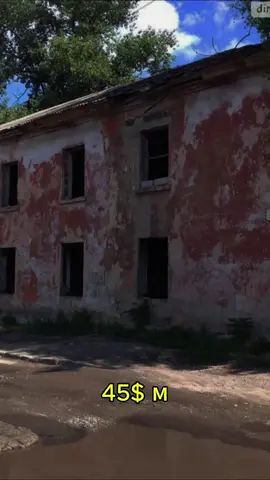 Продається не житлова будівля 943 м 🏠. В районі жм.Ломівський  На ділянці 19 соток, є кадастровий номер🗂️ Будівля у занедбаному стані, комунікації відключенні 🚿 42.000💲 #дніпро #окремабудівля #лівийберег #нежитлованерухомість #майжебезкоштовно 