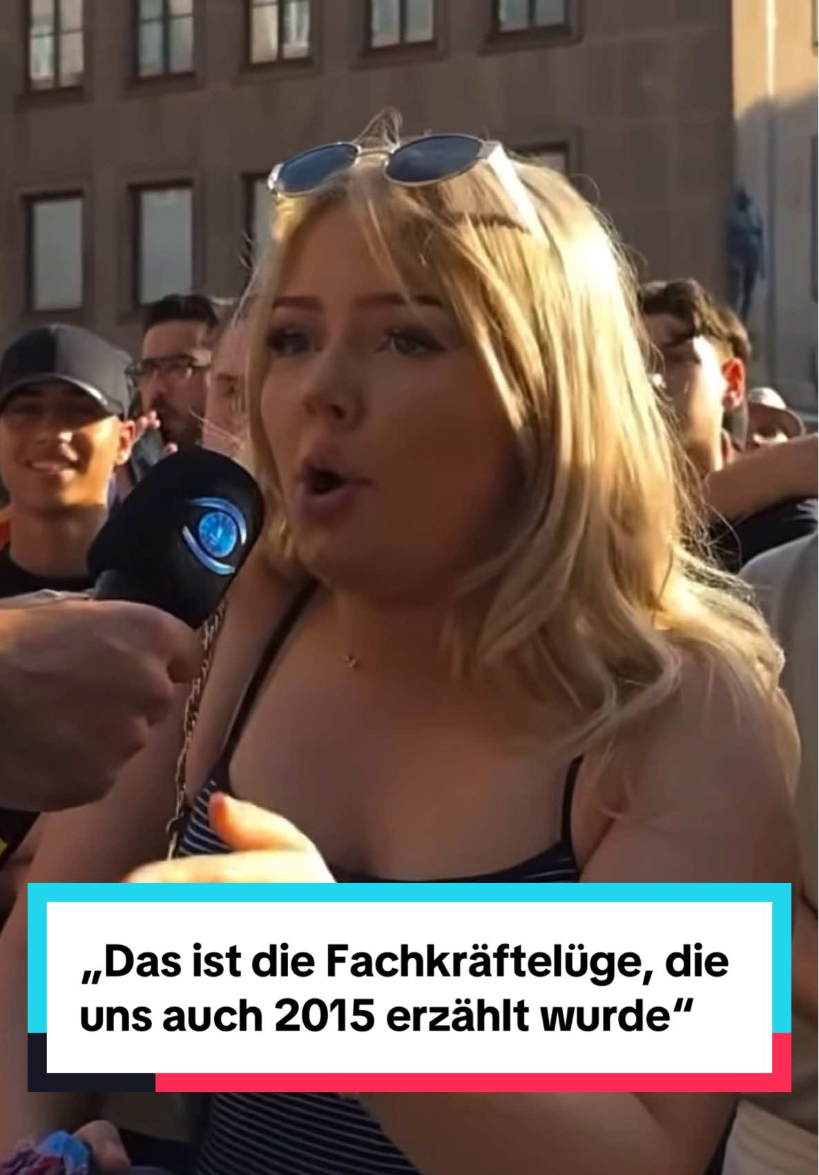 „Das ist die Fachkräftelüge, die uns auch 2015 erzählt wurde“ #kundgebung #Fachkräfte #Migration #Irfanpeci #irfan 