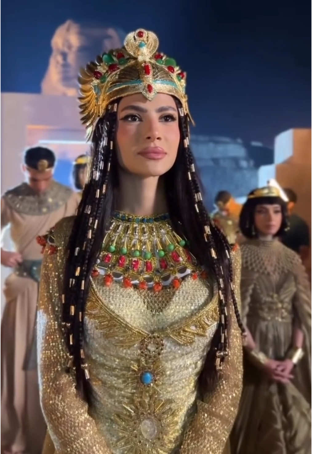 هدى مفتي يا افتتاح المتحف المصري الكبير   #متحف #fashion #مكياج #فينكو #wedding #متحف_مصر_الكبير🇪🇬 #fashiontiktok 