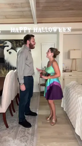 Matty it’s Thriller!!!! ✨💃🕺 Look I tried my best with the lip syncing ok 😂  #13goingon30 #happyhalloween #halloweencostume #halloweencouplescostumes #jennarink  13 going on 30 Halloween costume idea, couples Halloween costume, 30th birthday ideas, 30th birthday outfit, 2000s rom com, Jenna Rink 