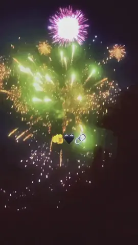 #giannivezzosi #soundnapoli74 #napolitiktok❤️ #voliamoneiperte✈️✈️🦁a360gradi #neiperteeee 