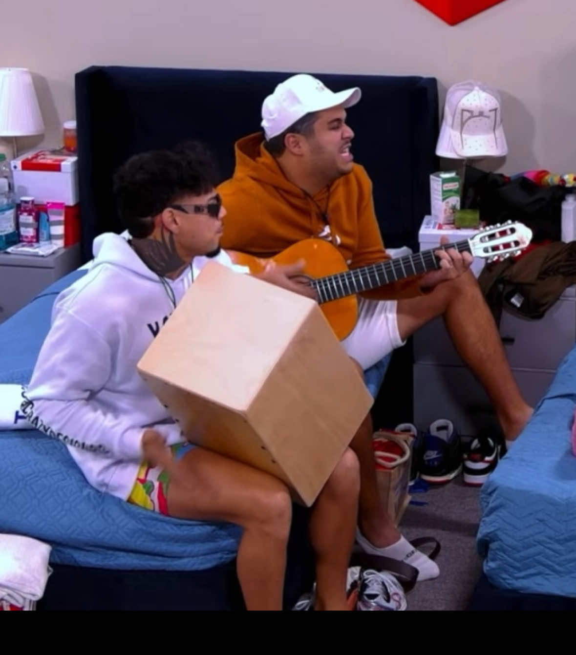 Trátame bonito amor uuffff Que duros Carlos y Pichardo    #teamfruta #diasporatiktok #republicadominicana🇩🇴 #lacasadealofoke #alofokeradioshowtiktok 