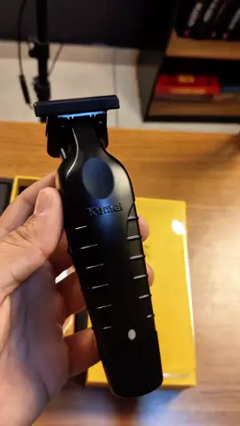 Máquina de corte Kemei *O preço divulgado no vídeo é referente ao dia da postagem, e pode ser alterado a qualquer momento pelo vendedor #tiktokshopblackfridaybr #tiktokwhop1111br 