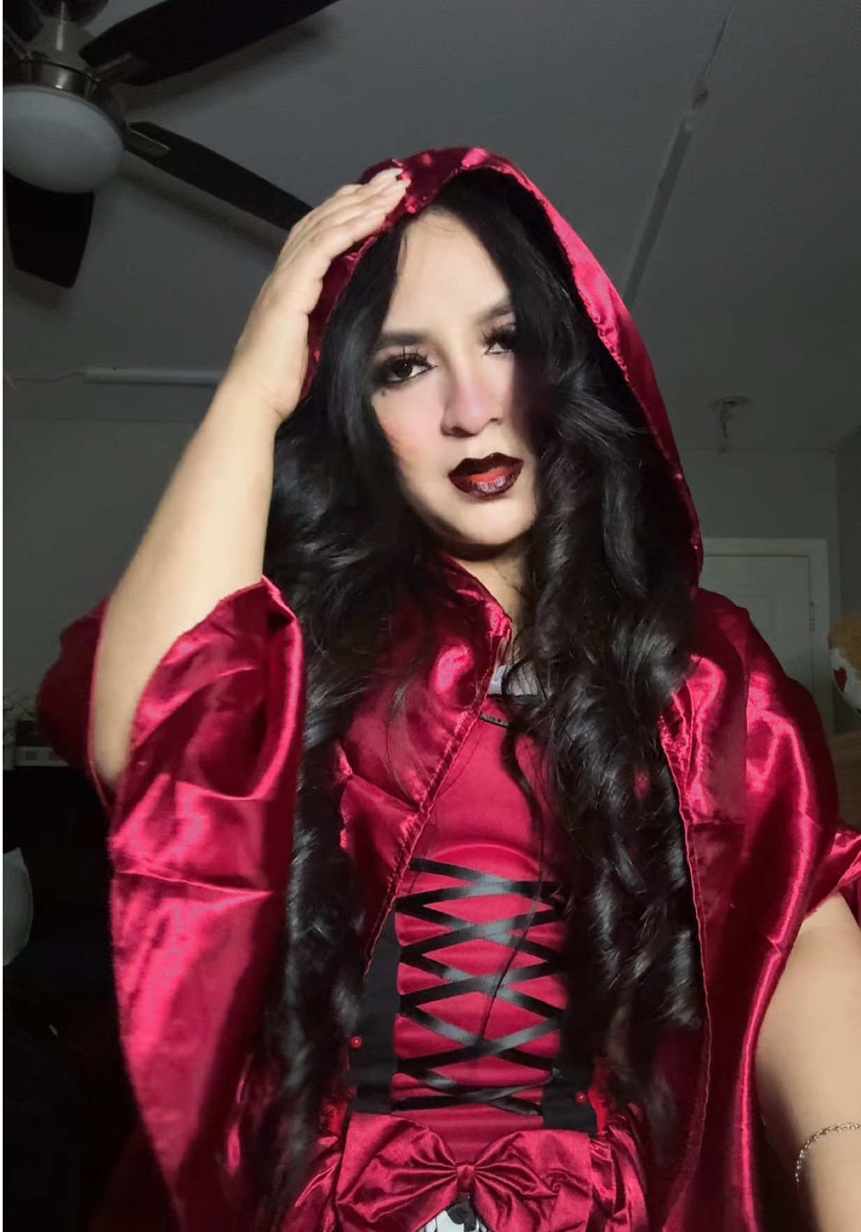 👧🏻🧺♥️♦️💋#chapinesenusa🇬🇹💙🇺🇸 #makeup #caperucitaroja #custom 