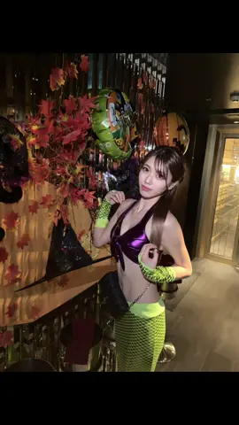 もっと近づいてほしいって言ってます。盛るのに必死🎃👻#アロー #ミナミ #クラブアロー 