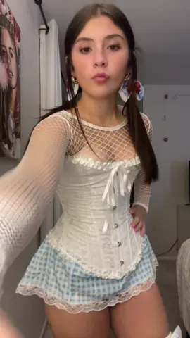 #fyp #blowthisup #teamworkmakesthedreamwork #audrisummer #girl 