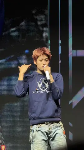 talk saxy sohee nyc soundcheck!! he’s unreal omg #riize #sohee #riizesohee #soundcheck #nyc