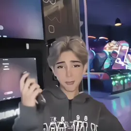 انا مو ذاك تجرحه ويحتويك!  @ToTa🧊انتصار الشريف #انتصار_الشريف #شريفه #سميه_شريفه #shnini  #s7az5 