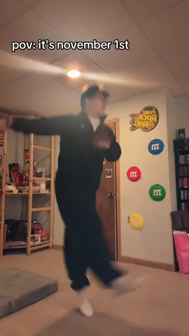 happy official christmas season!! she's defrosted and ready for the christmas spirit! #fyp #itstime #shesdefrosted #christmas #alliwantforchristmas 