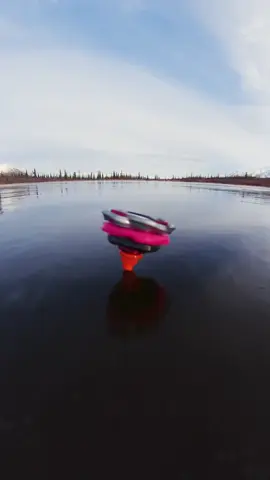 I launched a beyblade on this ice and this happened: 🚀🚀 #ice #asmr #beyblade #trippy #IceSkating 