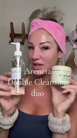 #creatorsearchinsights Your skincare routine starts here. 🧼✨ The Arencia Double Cleanse Duo melts away makeup, sunscreen, and dirt — leaving your skin clean, hydrated, and glowing. No more clogged pores or leftover foundation. If you’re not double cleansing, you’re doing it wrong. @Arencia #DoubleCleansing #ArenciaDoubleCleanse #CleanBeauty #GlowingSkin 