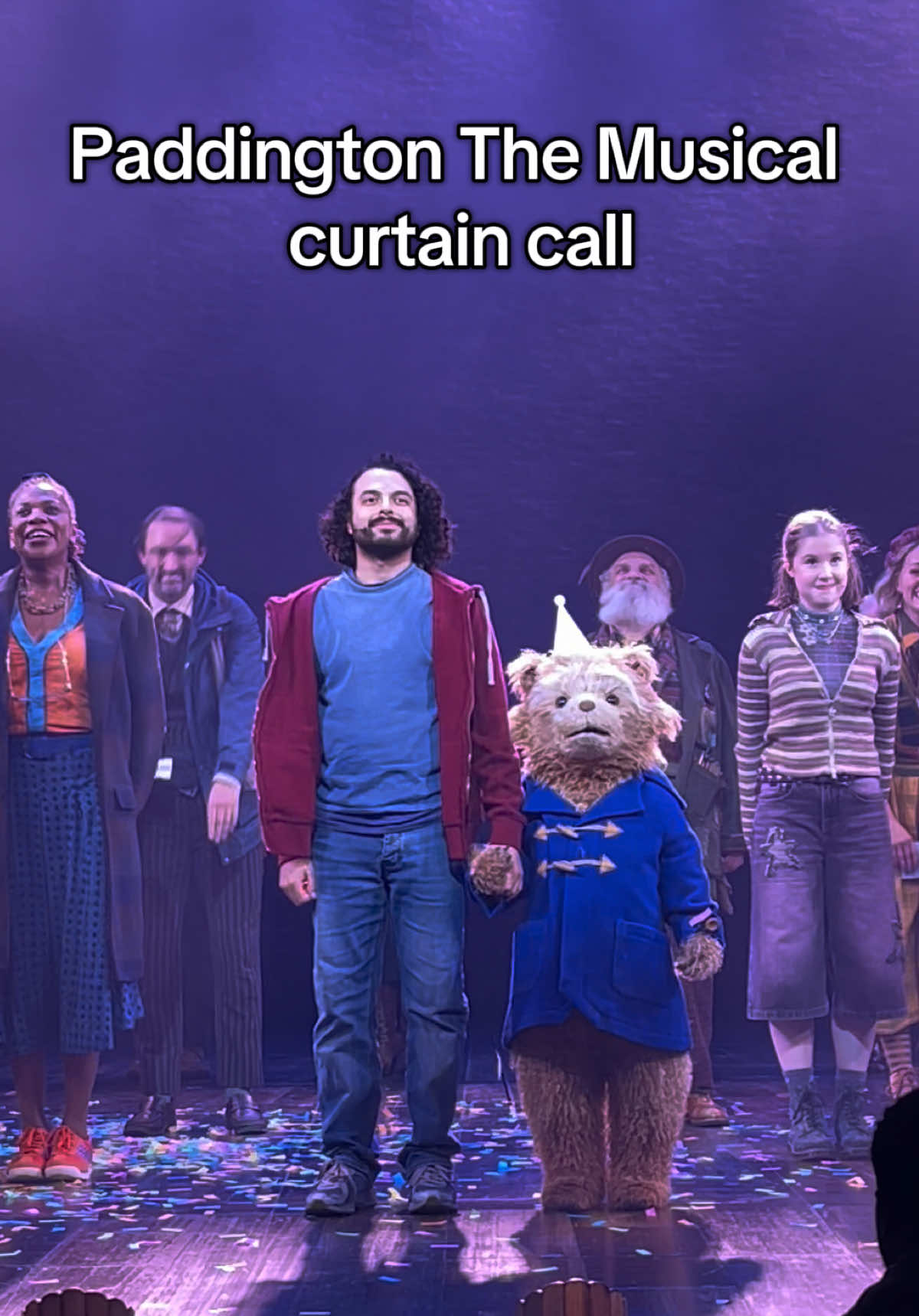 A ROUND OF A-PAWS!   The West End welcomes everyone’s favourite bear with the world premiere of Paddington The Musical - now playing in London 🍊🐻 #PaddingtonBear #PaddingtonTheMusical #Musical #London @Paddington The Musical 