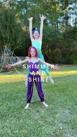 Matching sister costumes forever #shimmerandshine #shimmerandshine💙💗 #halloweencostume #sistersgoal 