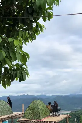 ເຕັ້ນ+ວິວ 250.000⛰️ ໄຜບໍ່ມີຄູ່ມັນກະສິຫນາວແນ່ເດີ້ #ພູແດນເມືອງ🏞️🏞️ #ຊະນະຄາມ #วิวภูเขาสวยๆ #ວິວງາມໆ 