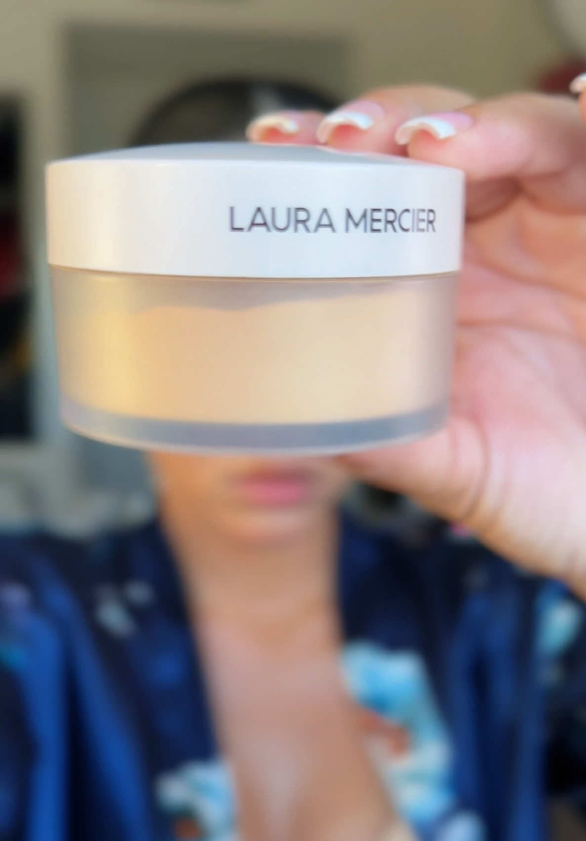 If I need my fave to be set all day long @Laura Mercier setting powder always got me! #lauramercier #settingpowder #creatorsearchinsights #makeup #fyp 