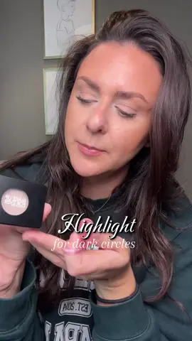 Dark circles be gone 👀 I love a product for us moms 🙌🏻 #makeupforever #darkcircles #mommakeup #tiktokshopblackfriday #tiktokshopcybermonday 