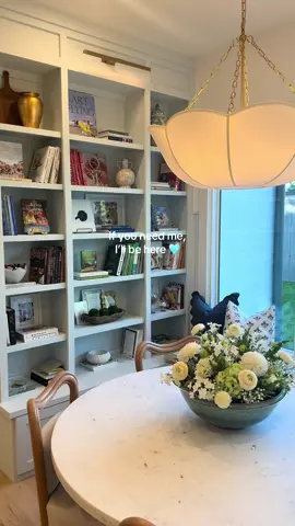 This breakfast nook has become my favorite part of our house #interiordesign #kitchendesign #homedecor #homeinspo #hosting 