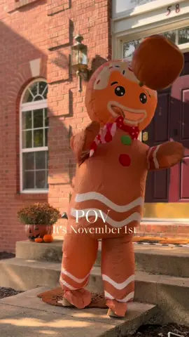 NOSTAGLIC Christmas loading ….✨🎅🏼 #christmas #christmasdecor 