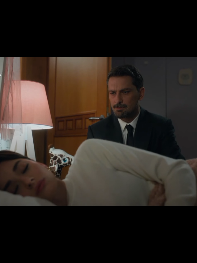 emirhanın gerçeği öğrenmesi  çok kötü oldu ya #aynadakiyabancı#azra#emirhan