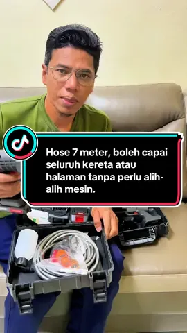 Hose 7 meter, boleh capai seluruh kereta atau halaman tanpa perlu alih-alih mesin. #cordlesswaterjet #waterjetcordless #waterjetportable 