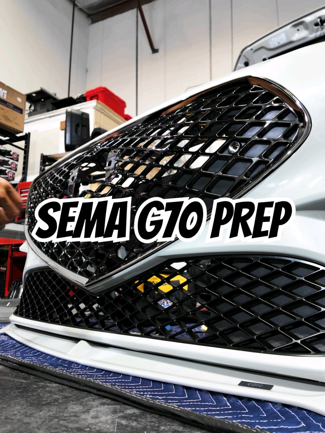 Can't be showing up to SEMA with chipped body panels 🤣 | #OMGBUILDS | #G70 