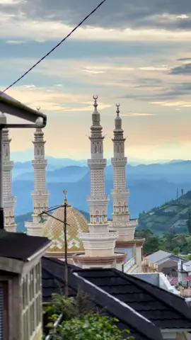 Good morning #xyzbca #fyp #bcbukuat #gunungslamet #mountains 