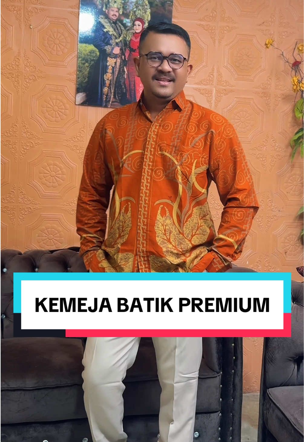 Membalas @Dwi gendut. Kemeja batik pria premium warna elegan #kemejabatik #kemejapria #batik 