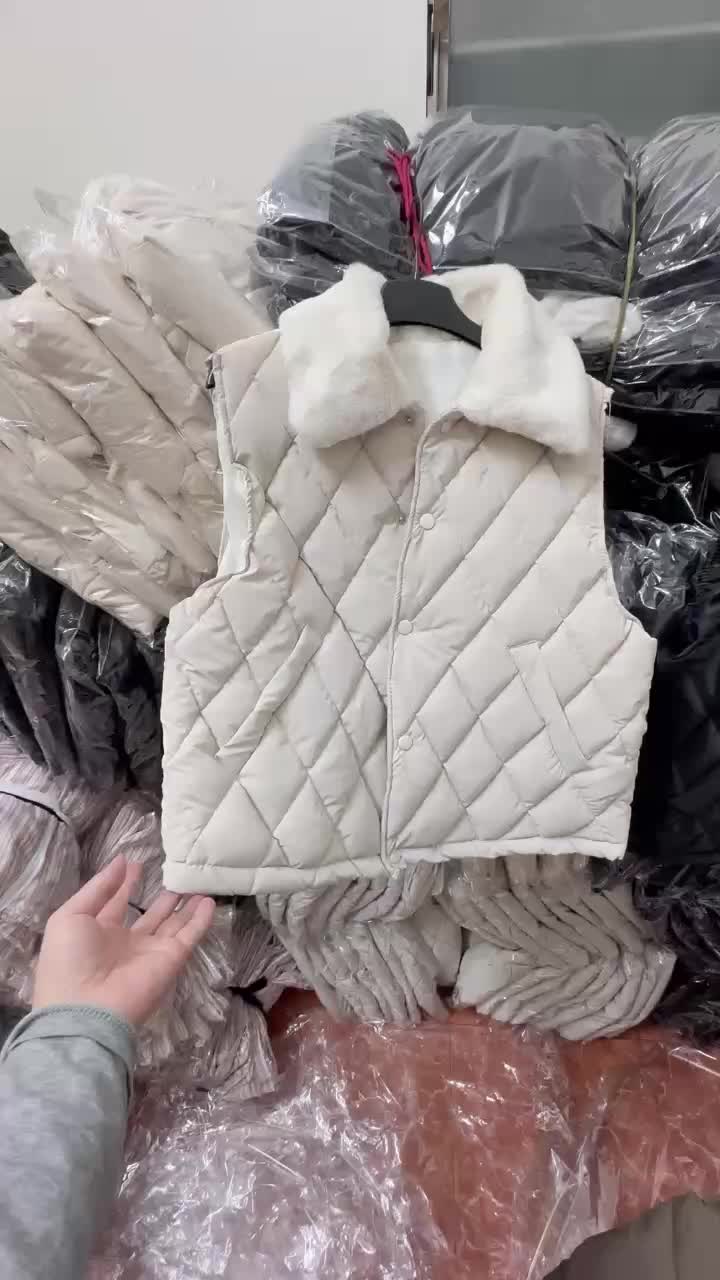 Áo Gile Phao Nữ Cổ Lông Trần Bông Cao Cấp Phong Cách Hàn Quốc Mùa Đông Ấm Ấp
199k 