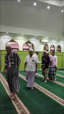 suasana subuhan di masjid Al hikmah kebonsari