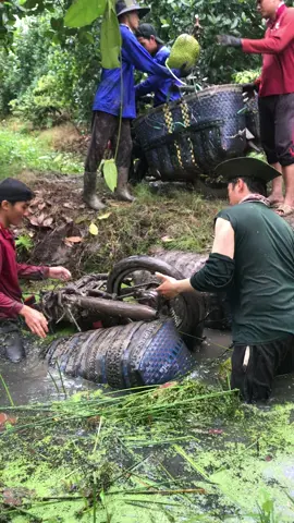 lâu lâu rửa xe xíu 🤣🤣#xuhuongtiktok #mitthai #angiang67 #xuhuong 