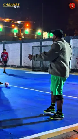 Indicación de Donny Neyra y gol , hizo caso a lo que le dijo .  #Interbarrios #Callao #Sub20