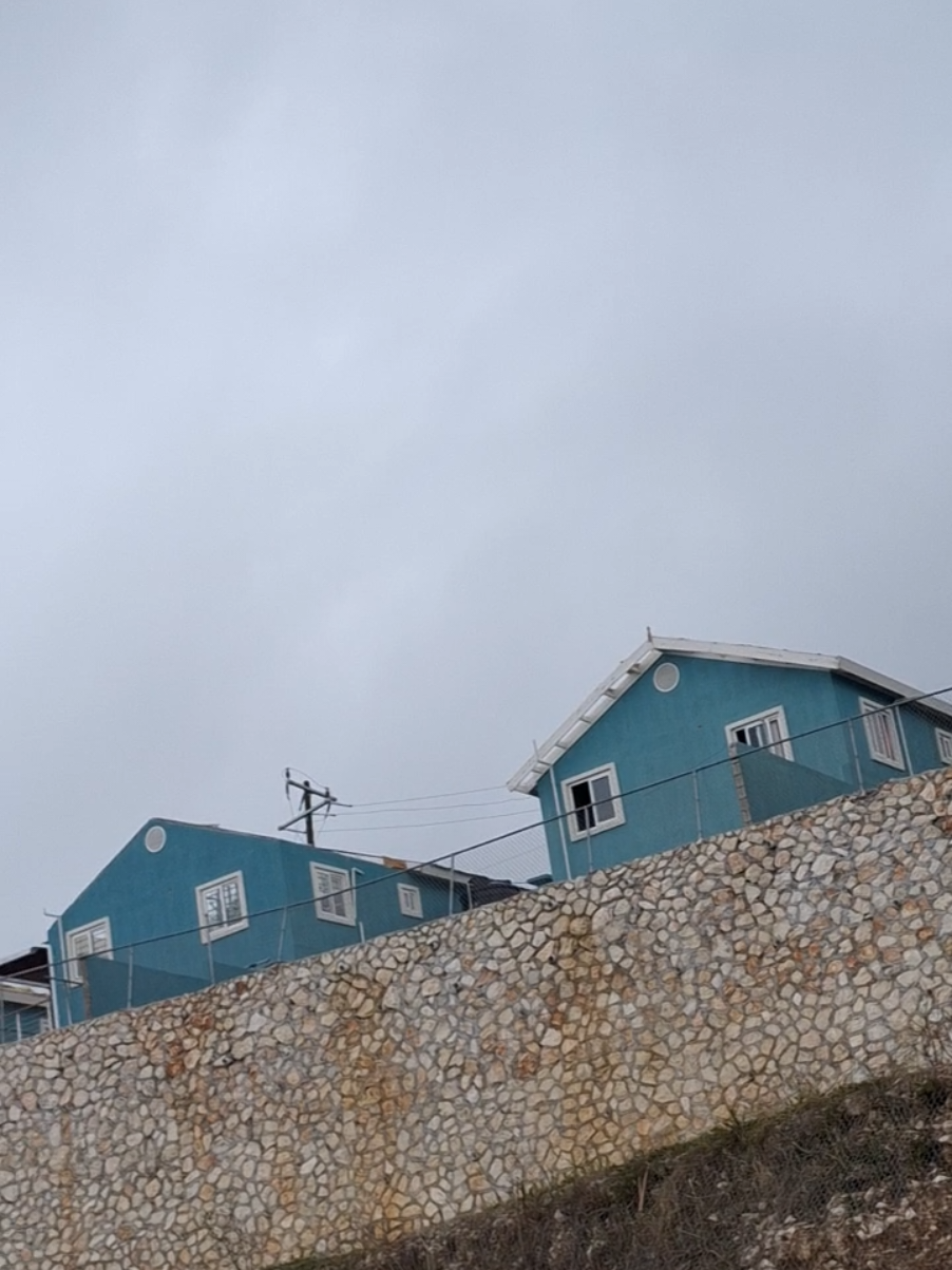 this have me so upset. #Jamaica #hurricanemeli #montegobay #relief #help 