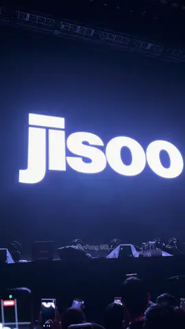 Jisoo solo stage 🩷 black pink deadline Jakarta day-1  #indonesia🇮🇩 #jakarta #day1  #jisooblackpink #solostage 