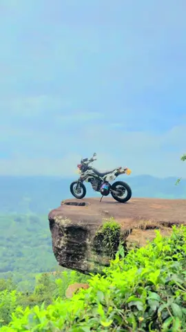 පින්තූරෙ ලස්සනයි ඔයත් පැත්තකිම් ඉද්දි 🥹🥰#fypシ゚viral 