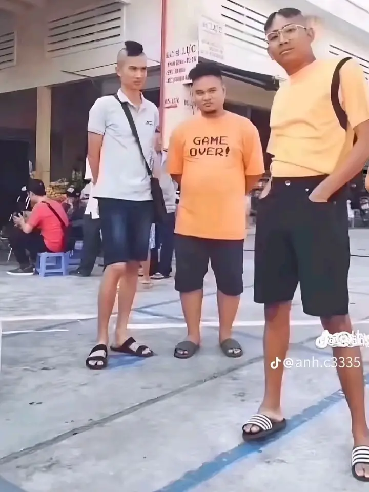 ae với nhau cái gì cũng giống