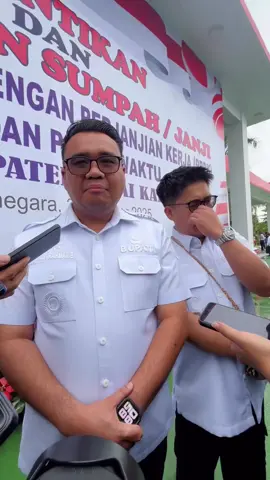 Status pemberian Tambahan Penghasilan Pegawai (TPP) bagi PPPK Teknis di lingkungan Pemerintah Kabupaten Kutai Kartanegara saat ini belum dapat dianggarkan. Hal ini disebabkan oleh penyesuaian kemampuan keuangan daerah yang tengah dilakukan pemerintah melalui kebijakan efisiensi anggaran. Untuk sementara, pemberian insentif atau TPP diprioritaskan bagi tenaga kesehatan dan guru, menyesuaikan kapasitas fiskal daerah yang ada. Kebijakan ini diambil agar pengelolaan keuangan daerah tetap stabil serta program-program prioritas masyarakat dapat berjalan secara optimal.