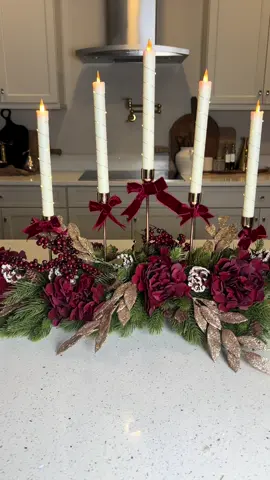 l'm obsessed with how this christmas  DIY centerpiece came out, the color is everything and more Rate it 1-10 in the comments, besties! If you love this DIY, don't forget to like, share, and comment #diyhomedecor #diydecor #diyideas #diyhome #falldecor   wendywittwerdesign Wow! It's absolutely gorgeous!