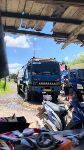 Monitor ketua unit ready🫡#fyp #tangkisolar #tangkisolarkalimantan #tangkiindustri #supirtangkijuaidolanya #viraltiktok #banjarmasin #banjarpride 