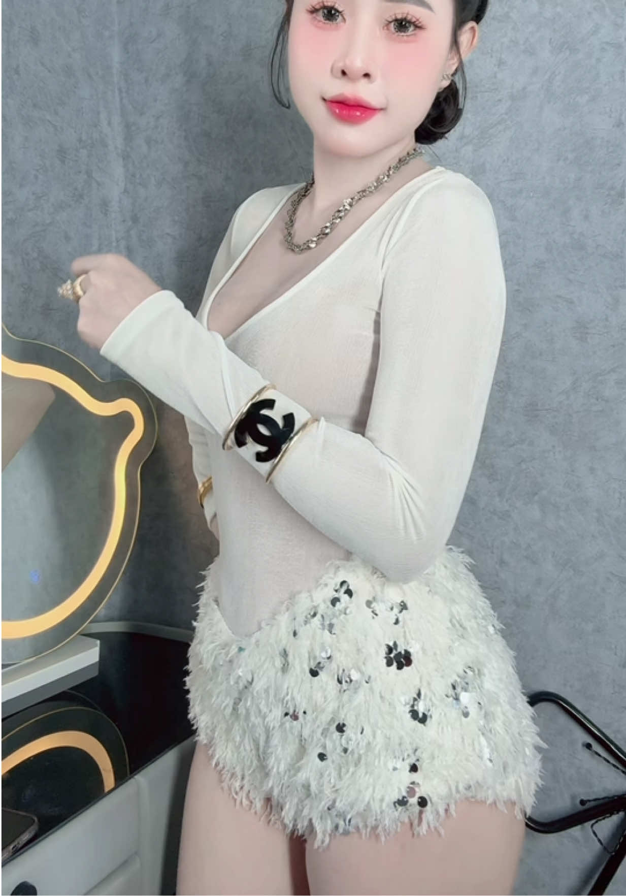 Áo bên góc trái ạ 🫶🏻 #xuhuongtiktok #linhlaiiboutique 