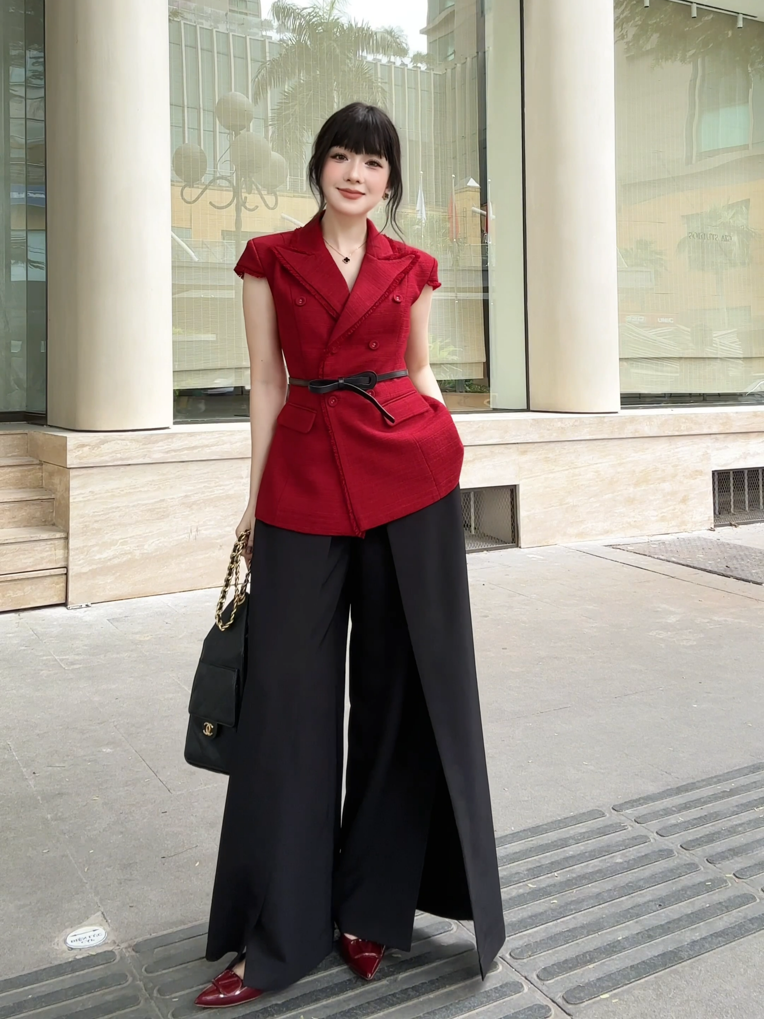 Sự sang trọng không thể chối từ  #vivika #vivikaclothing #suitsbychan #thoitrangnu #doxinhmoingay #outfits #outfitideas #style #setdonu #setdodep #donu #dilam #congso