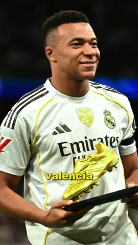 Benar-benar hari yang sempurna untuk seorang Kylian Mbappe! Baru saja menang sepatu emas eropa dan pemain terbaik LaLiga bulan Oktober, Mbappe cetak brace lagi!