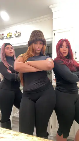 When the trio linksss hehe @gabrielaova @Rashell 