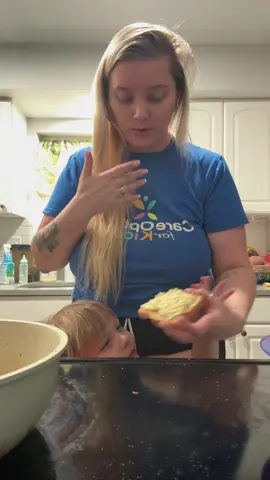 Late night snack & yap 🥖 🍳 