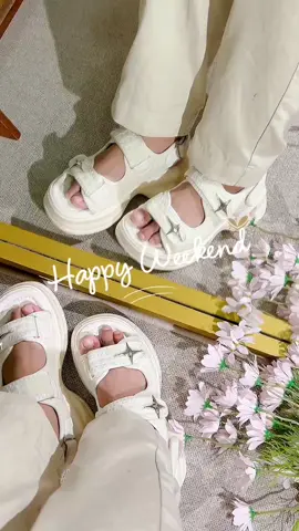 weekend yang simpel dan trendy😍🫶🏻. Cek keranjang kuning gai💖💖 #lummyshop #sepatu #sepatuwanita #sneakers #fyp 