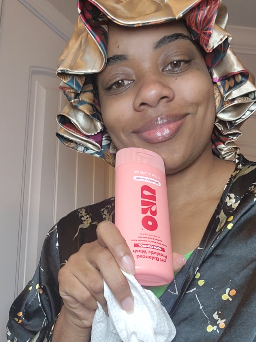 ph Balance ✅️URO's pH-balanced formula combines probiotics and vitamin E to nourish your skin while removing impurities.CLICK THE CART 🛒🛍 #TikTokShopBlackFriday #TikTokShopCyberMonday#TikTokShopCreatorPicks#TikTokShopfalldealsforyou #FallFreshness 