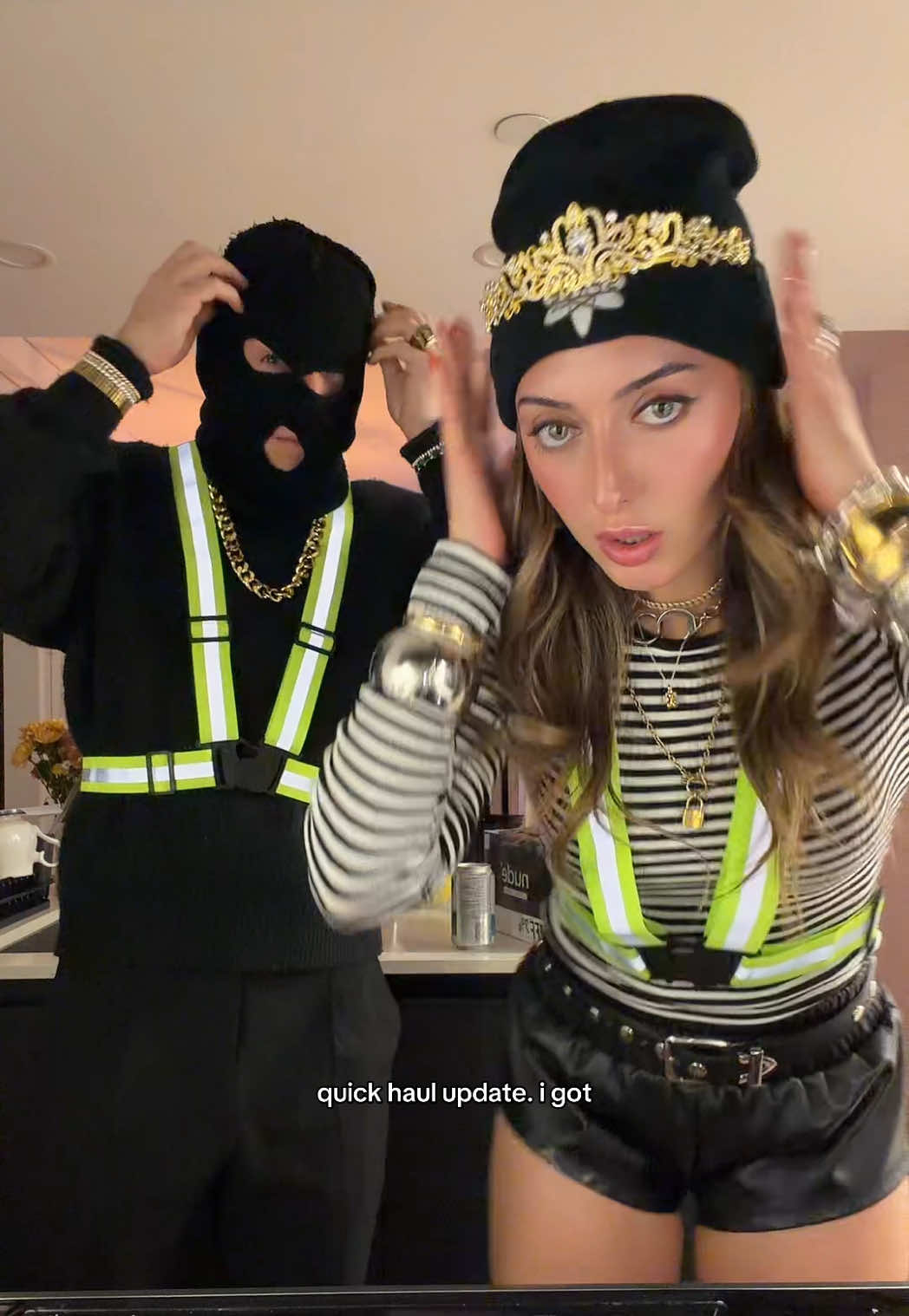 crown secured. #louvre 