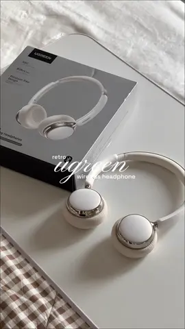 my new fav headphone sebab sangat ringan & lightweight, ada ANC, sound bass clear also battery tahan lama! 🤍🤩 #ugreen #ugreenheadphones #wirelessheadphones #retroheadphones #aestheticheadphones 