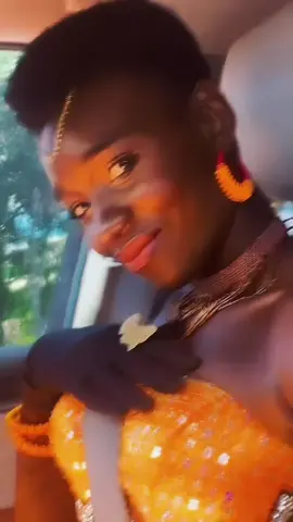 Like sugar 😉 #sugaronmytongue #trending #fyp #orange 